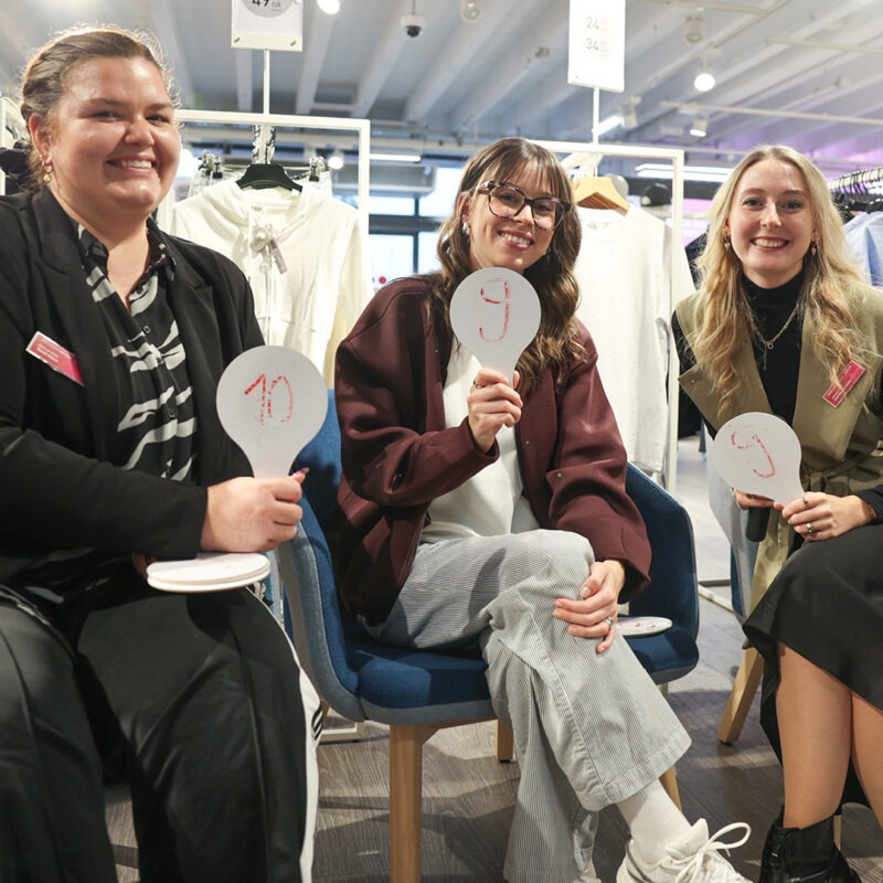 Jury für die Bewertung der Modenschau.