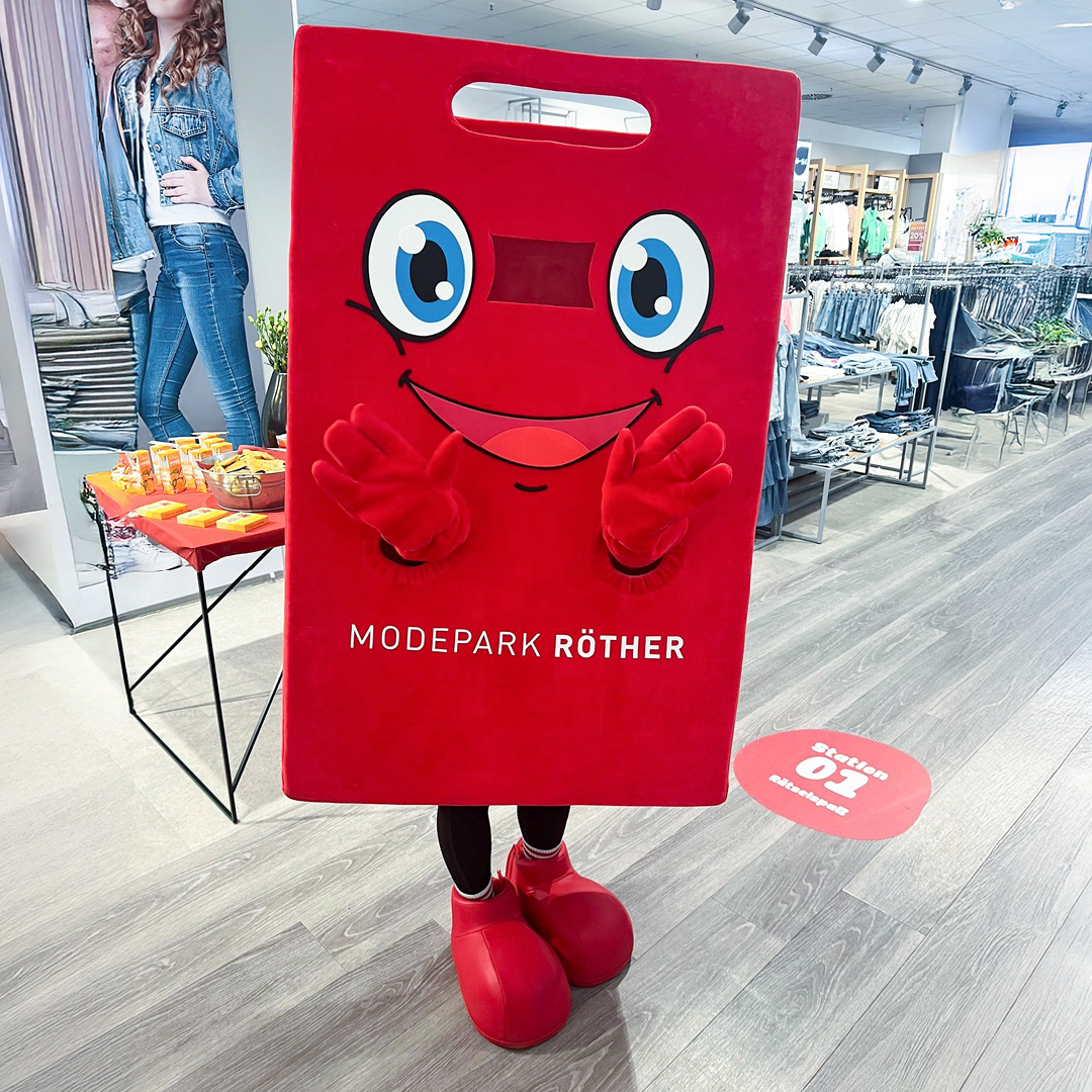 Röthi, das neue Maskottchen von Modepark Röther.
