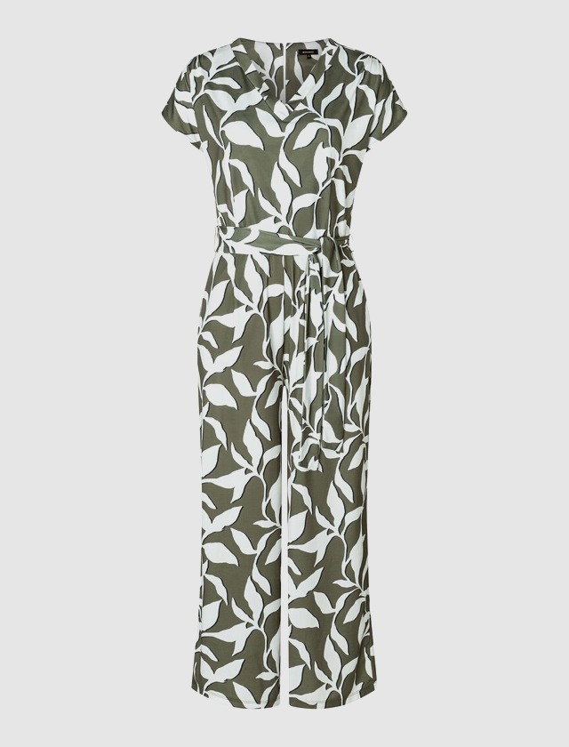 Damen-Jumpsuit mit einem lebhaften Blattmuster, ideal für den Sommer. Damen-Jumpsuit mit einem lebhaften Blattmuster, ideal für den Sommer.