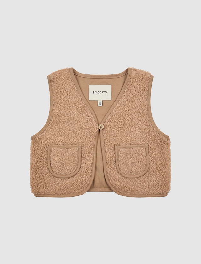 Weste aus beige-farbenem, frotteähnlichem Material mit zwei Taschen und einem Knopf. Marke: Staccato.