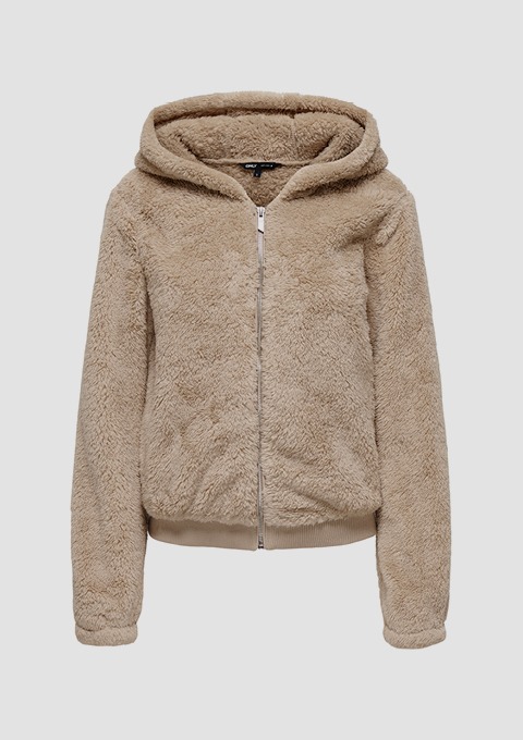 Eine beige Fleecejacke mit Kapuze und Reißverschluss.