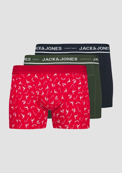 Drei Herrenboxershorts, vorne rot mit weißem Weihnachtsmuster, hinten olivgrün und dunkelblau, alle mit elastischem Bund und 'JACK & JONES' Schriftzug.