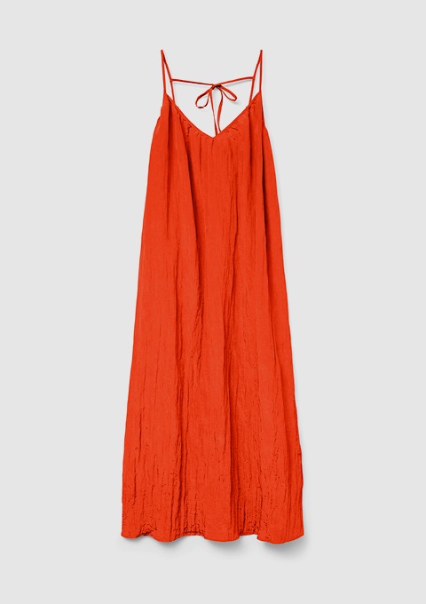 Ein stilvolles Damenkleid in leuchtendem Orange, ideal für besondere Anlässe. Ein stilvolles Damenkleid in leuchtendem Orange, ideal für besondere Anlässe.
